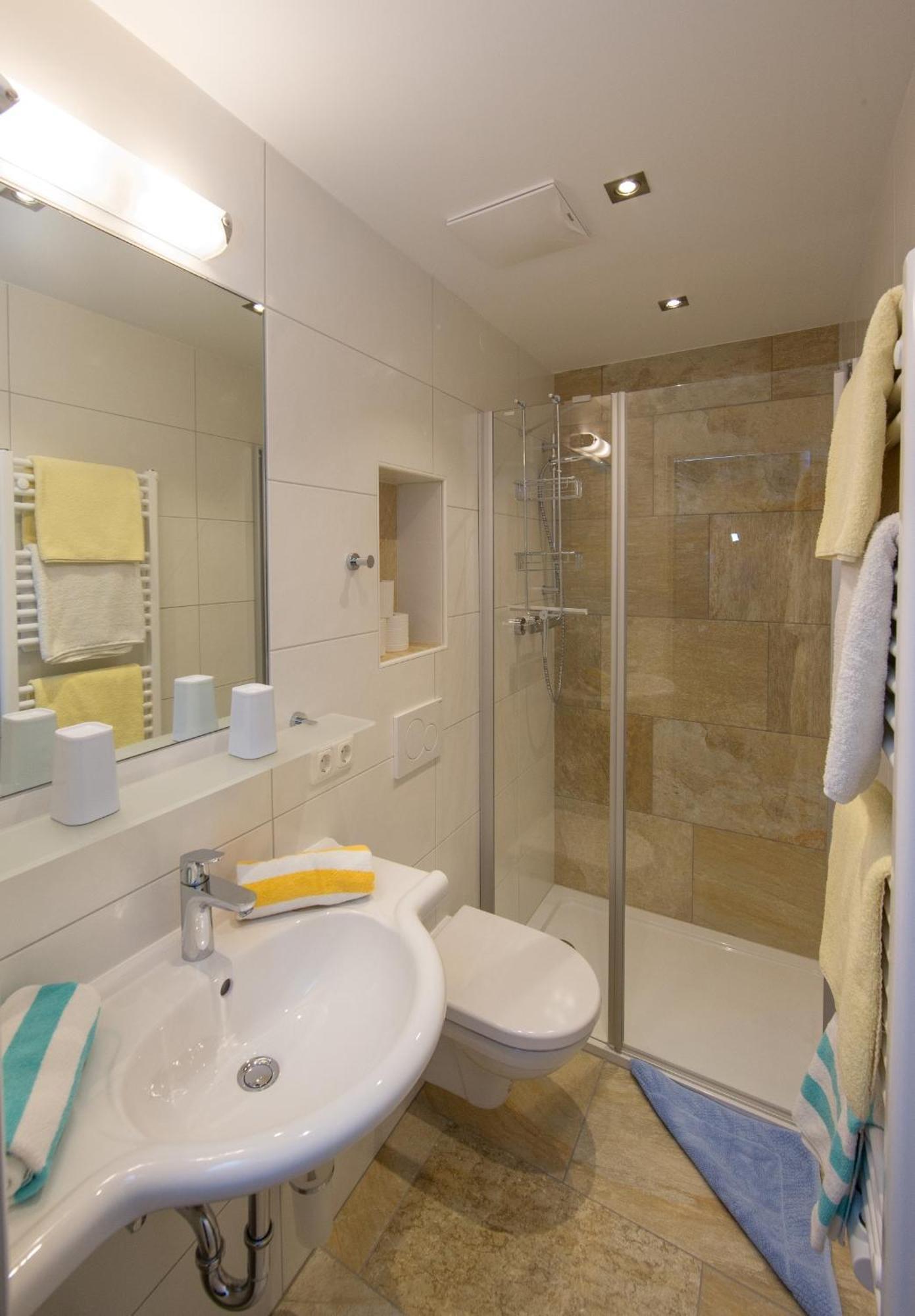 Hoelzl Bed & Breakfast Neukirchen am Großvenediger 部屋 写真